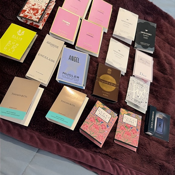 New designer sample spray colognes 20 samples great for travel - Picture 4 of 4